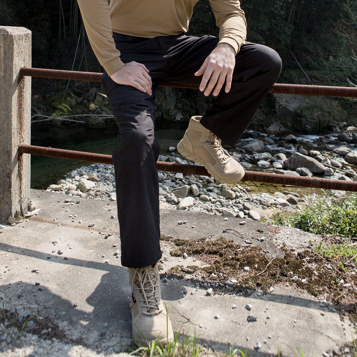 Pantalones cargo tácticos resistentes al agua para hombre de COVERT