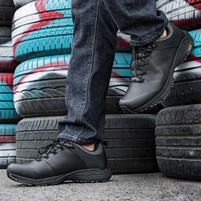 Men's lace up leather training and work shoes with VIBRAM sole - FreeSoldier